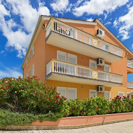 Panoramic In Near Pula Town Centre Apartment Banjole