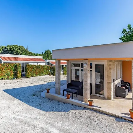 Panoramic In Near Pula Town Centre Apartment Banjole