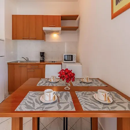 Apartment Panoramic In Near Pula Town Centre Banjole