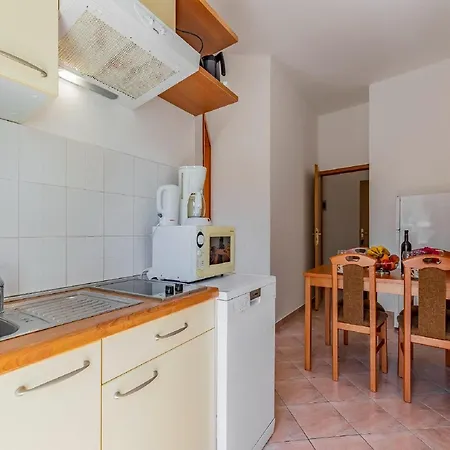 Apartman Panoramic In Near Pula Town Centre *