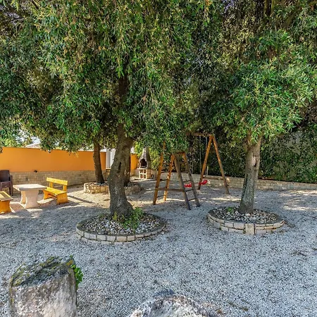 Panoramic In Near Pula Town Centre Apartment