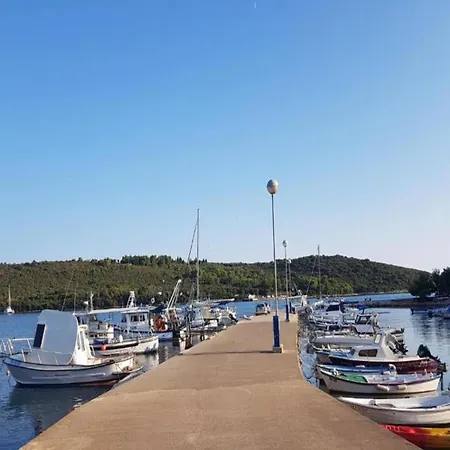 Apartment Panoramic In Near Pula Town Centre