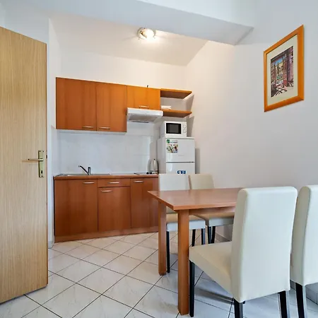 Apartman Panoramic In Near Pula Town Centre *