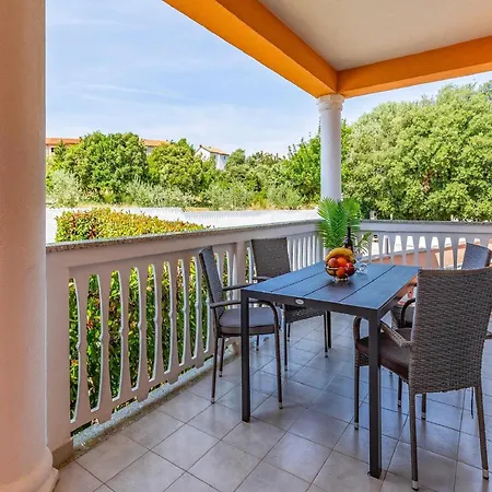 Apartman Panoramic In Near Pula Town Centre